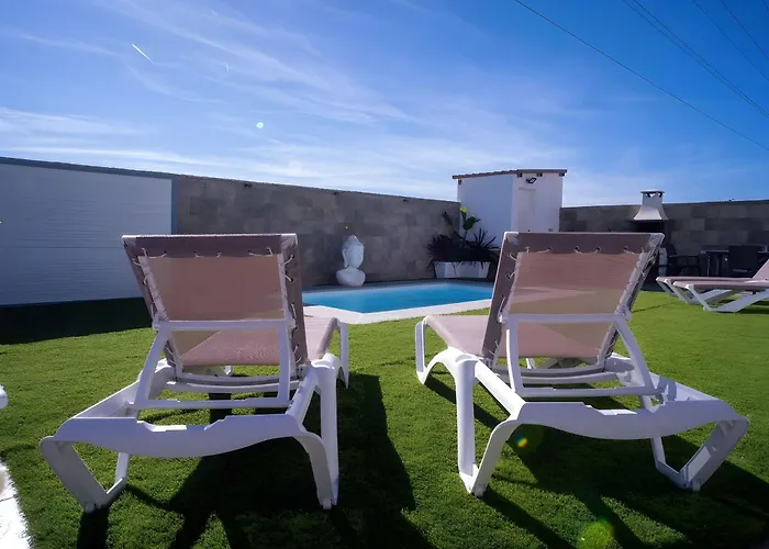 Con Piscina Privada Terraza Aire Acondicionado 別荘