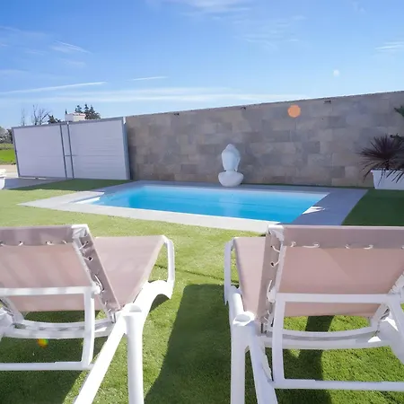 Con Piscina Privada Terraza Aire Acondicionado Nyaraló