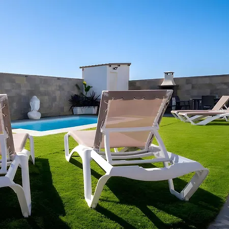 Con Piscina Privada Terraza Aire Acondicionado